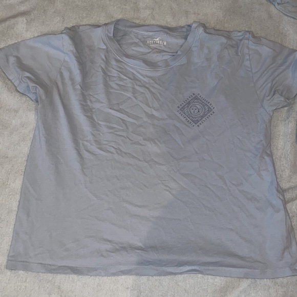 cropped tees! Barely worn! Both shirts are for $15 - Picture 2 of 3